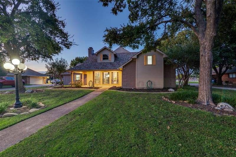 2209 Vicksburg Drive, Sachse TX 75048 - Photo 6
