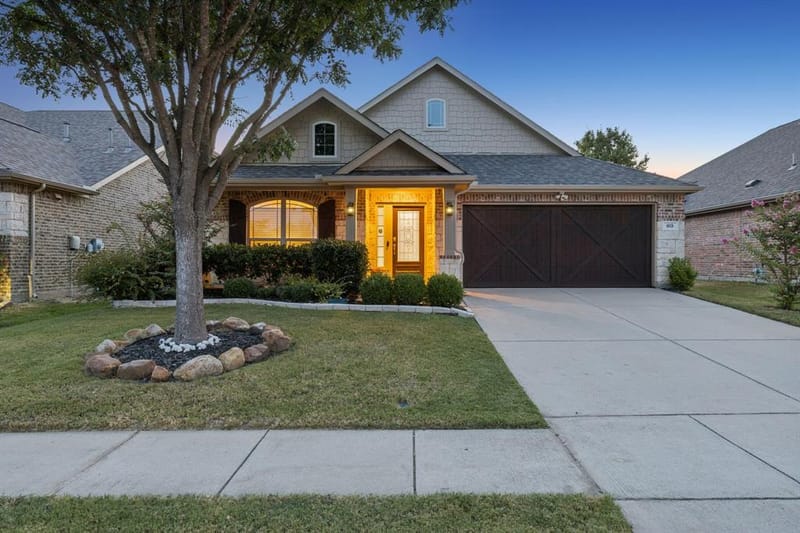 813 Park Place Lane, McKinney TX 75071