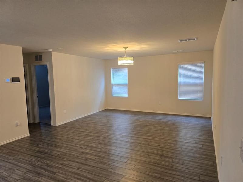 332 Glenwick Lane, Van Alstyne TX 75495 - Photo 6