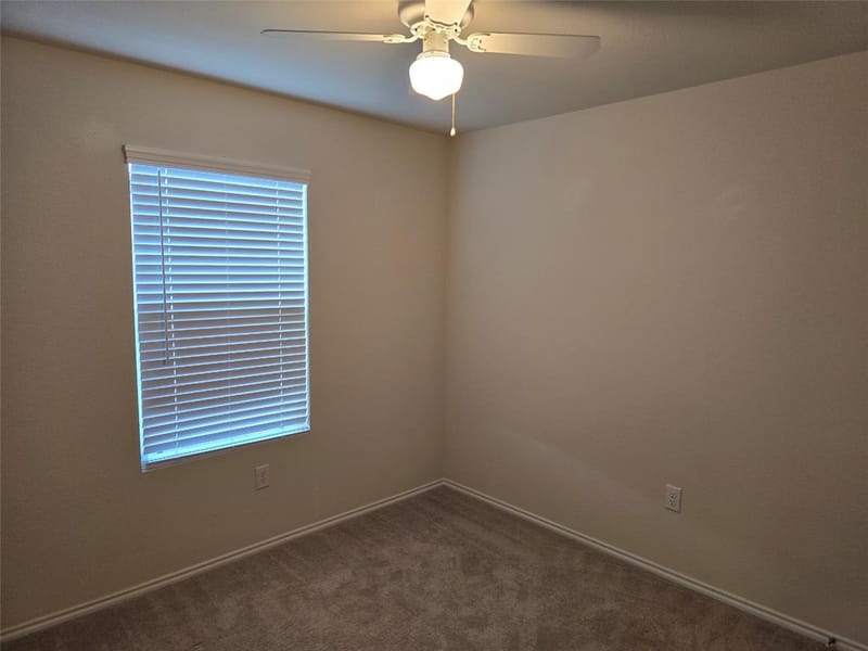 332 Glenwick Lane, Van Alstyne TX 75495 - Photo 9