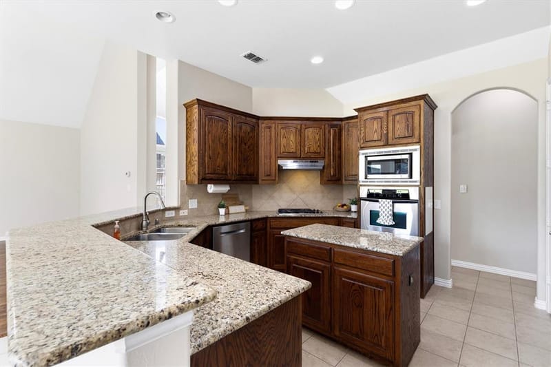 7710 Keith Lane, Sachse TX 75048 - Photo 11