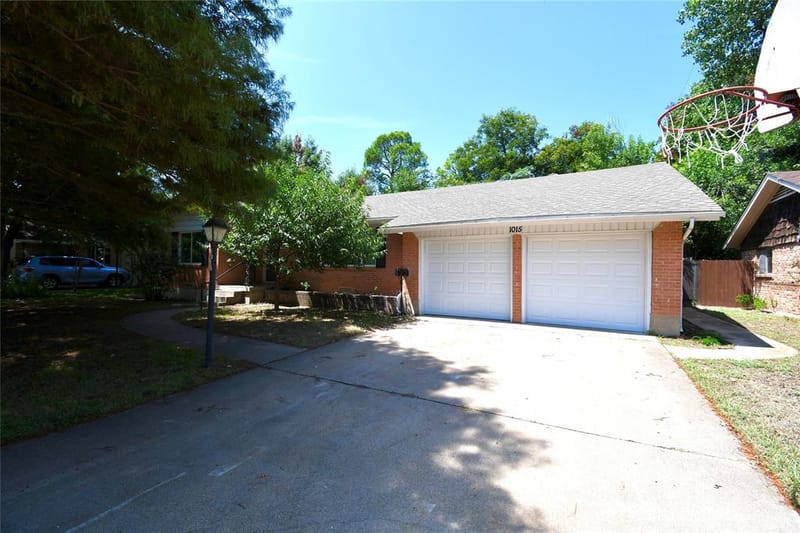 1015 Mitchell Road, Irving TX 75060 - Photo 23