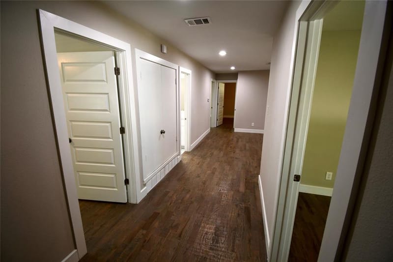 1015 Mitchell Road, Irving TX 75060 - Photo 27