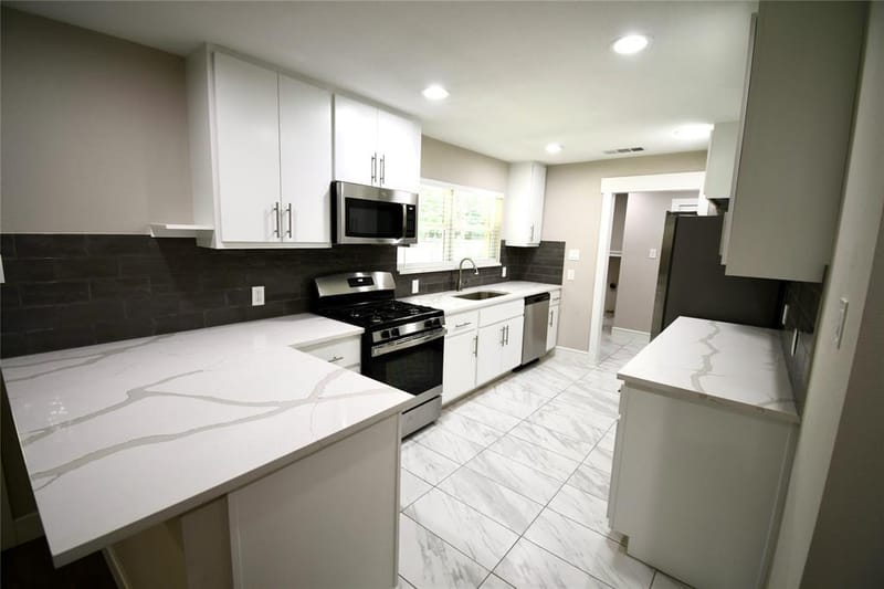 1015 Mitchell Road, Irving TX 75060 - Photo 2