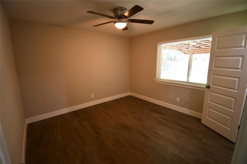 1015 Mitchell Road, Irving TX 75060 - Photo 16
