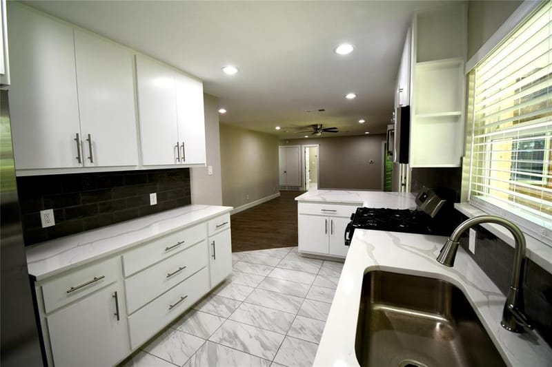 1015 Mitchell Road, Irving TX 75060