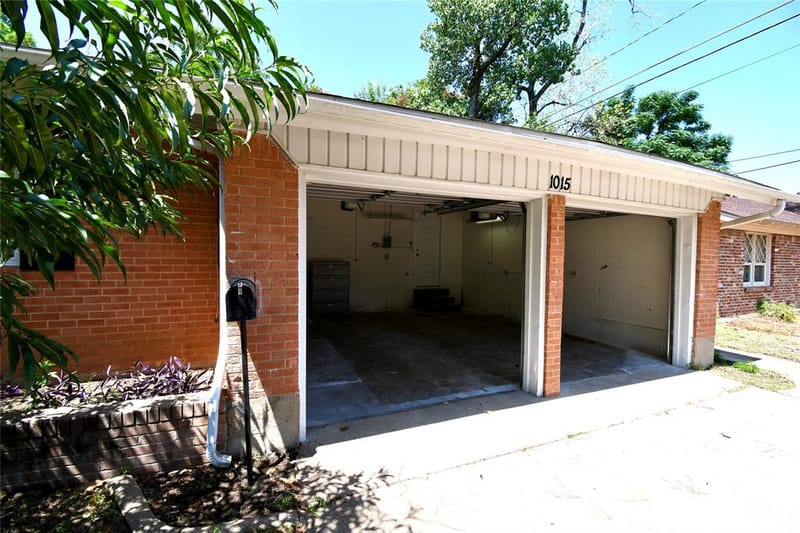 1015 Mitchell Road, Irving TX 75060 - Photo 24