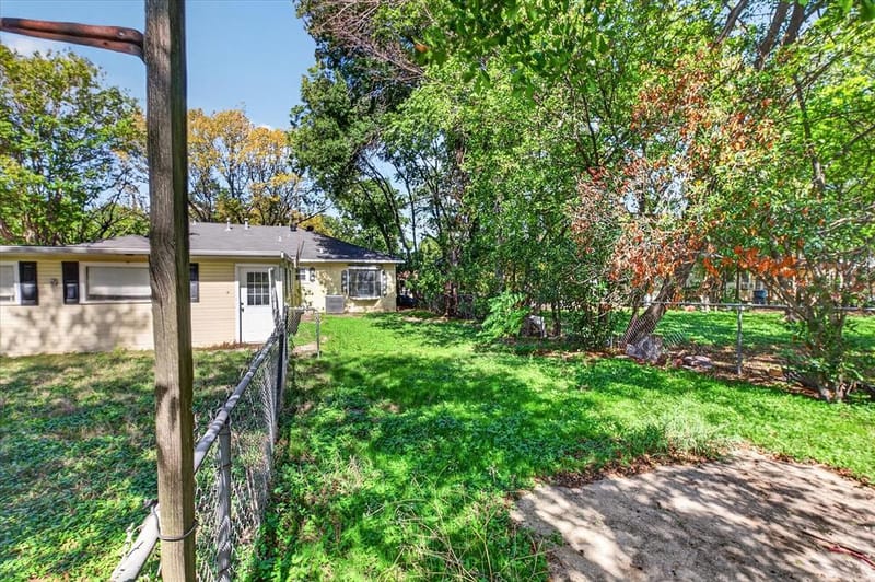 2415 W Collin Street, Corsicana TX 75110 - Photo 27