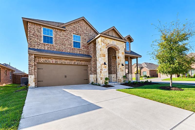 10800 Cobalt Drive, Aubrey TX 76227 - Photo 3