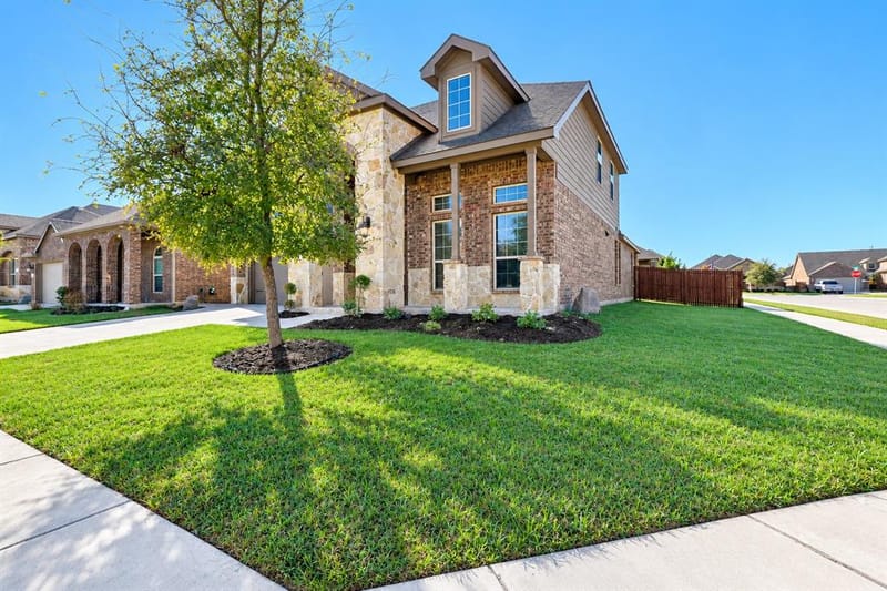 10800 Cobalt Drive, Aubrey TX 76227 - Photo 4