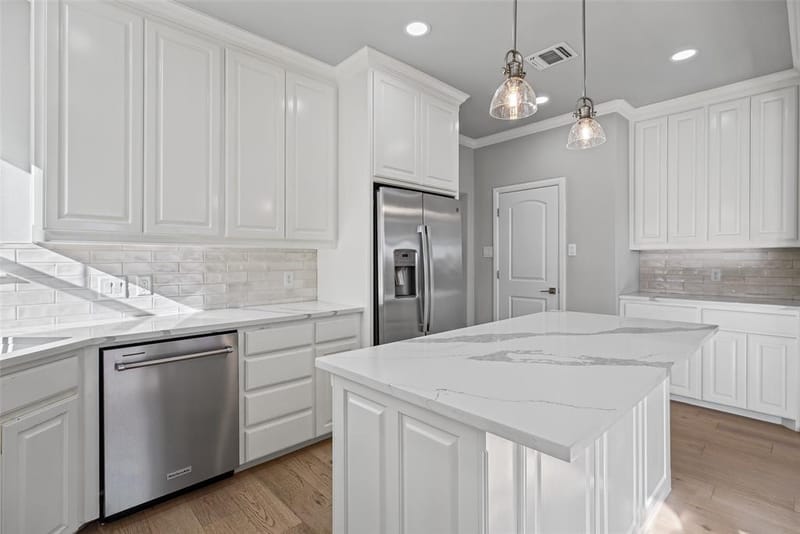 505 Eastpark Lane, Granbury TX 76049 - Photo 17