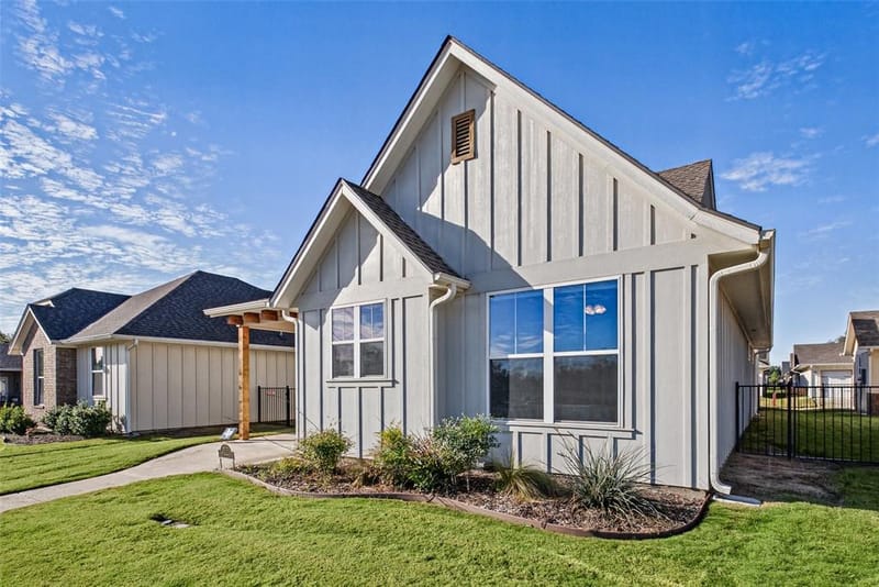 505 Eastpark Lane, Granbury TX 76049 - Photo 3