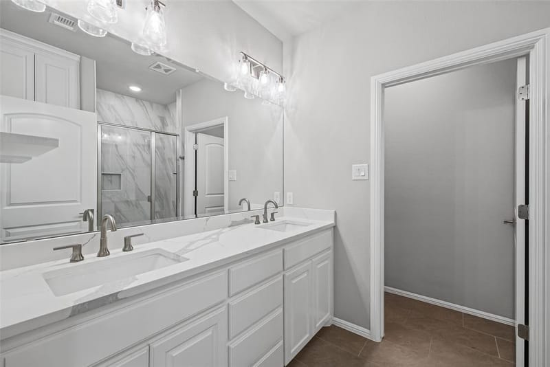 505 Eastpark Lane, Granbury TX 76049 - Photo 24