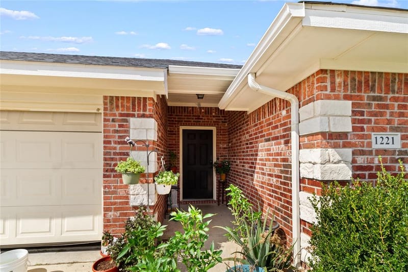 1221 Camden Yard Drive, Fort Worth TX 76028 - Photo 10