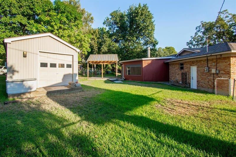 2706 S 5Th Street, Garland TX 75041 - Photo 4