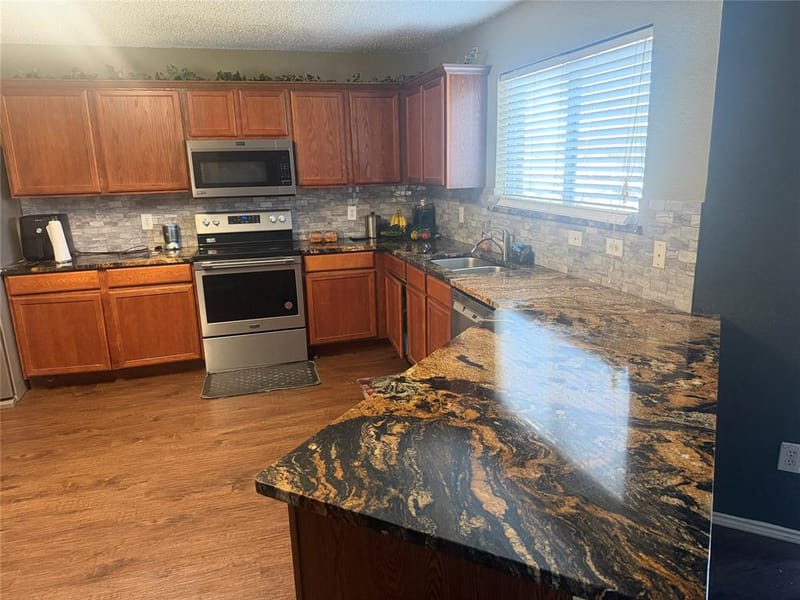 8115 Mossberg Drive, Arlington TX 76002 - Photo 9