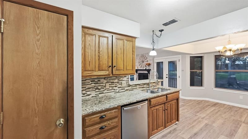 1903 W Spanish Oak Drive, Granbury TX 76048 - Photo 27