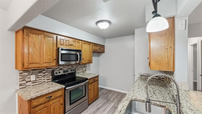 1903 W Spanish Oak Drive, Granbury TX 76048 - Photo 25
