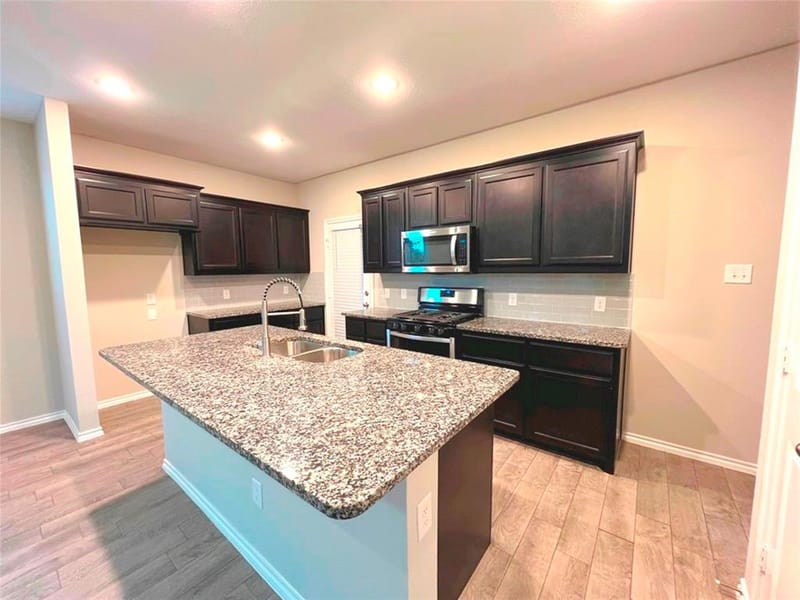 2990 Cedeno Drive, Heartland TX 75126 - Photo 3