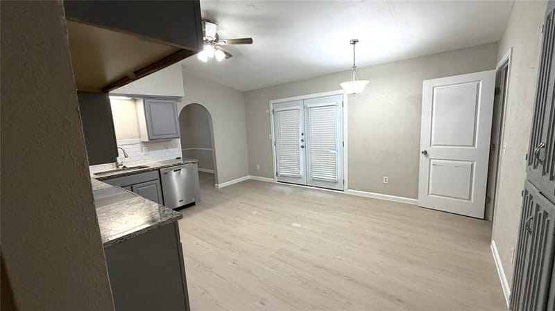 5515 Knights Court, Lake Dallas TX 75065 - Photo 5