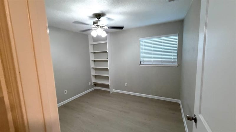 5515 Knights Court, Lake Dallas TX 75065 - Photo 11