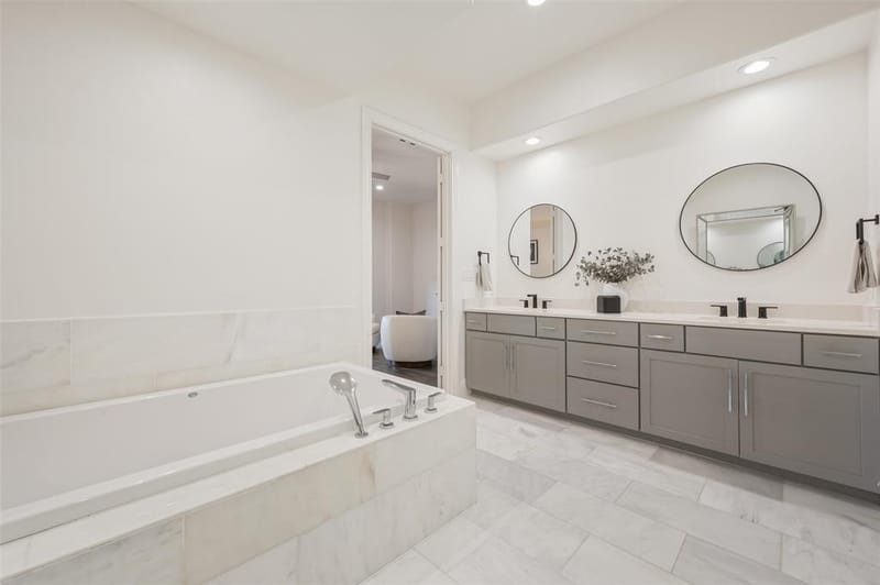 707 WILL RICE Avenue, Irving TX 75039 - Photo 17