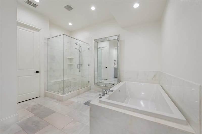 707 WILL RICE Avenue, Irving TX 75039 - Photo 16