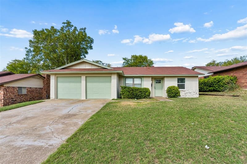 7337 Broken Tree Trail, Dallas TX 75232 - Photo 2