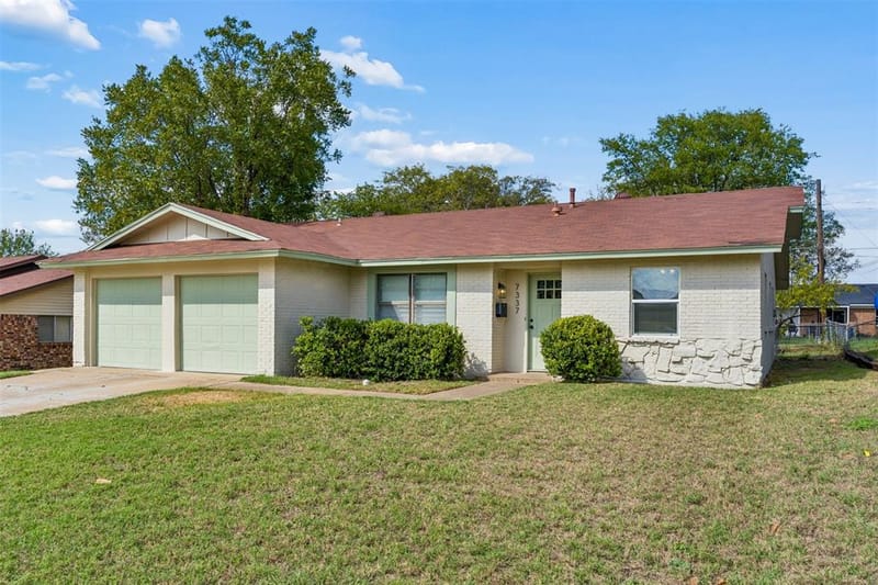 7337 Broken Tree Trail, Dallas TX 75232