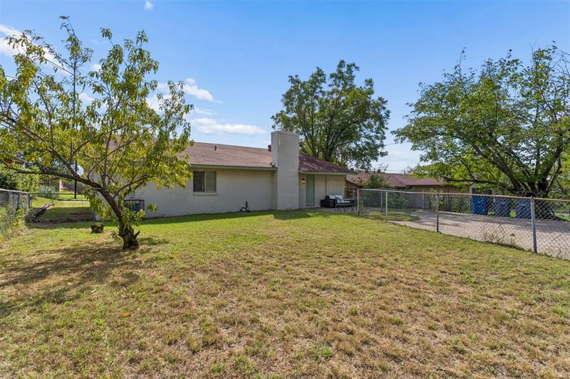 7337 Broken Tree Trail, Dallas TX 75232 - Photo 31