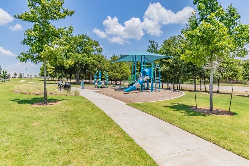 256 Harbor Hills Drive, Flower Mound TX 75028 - Photo 34
