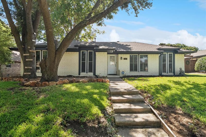 1704 Papeete Drive, Plano TX 75075 - Photo 2