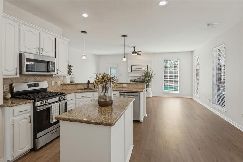 1364 Wentworth Drive, Lewisville TX 75067 - Photo 10