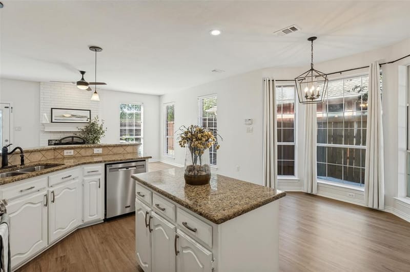 1364 Wentworth Drive, Lewisville TX 75067 - Photo 11