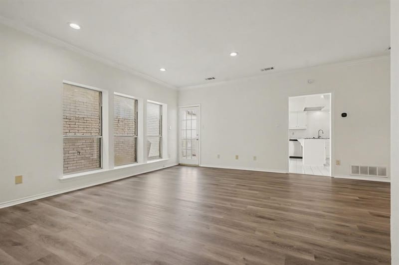 5825 Preston Valley Drive, Dallas TX 75240 - Photo 13