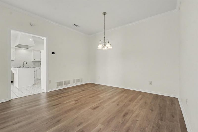 5825 Preston Valley Drive, Dallas TX 75240 - Photo 7