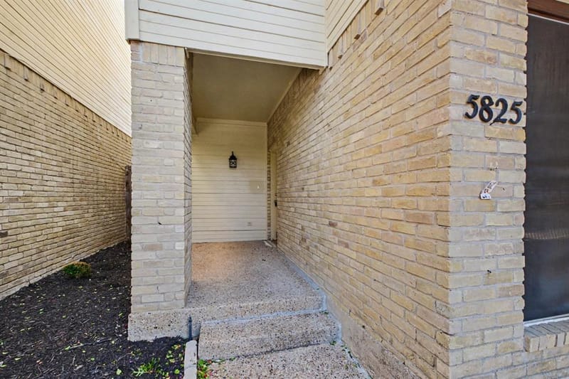 5825 Preston Valley Drive, Dallas TX 75240 - Photo 3