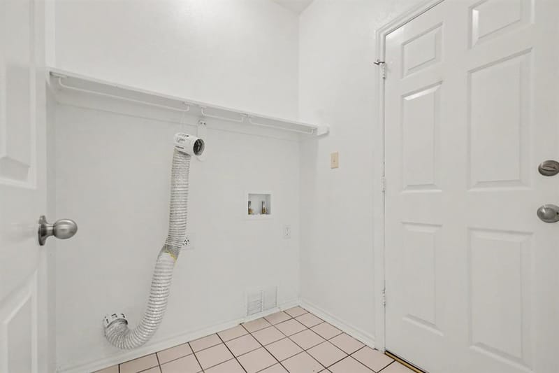 5825 Preston Valley Drive, Dallas TX 75240 - Photo 20