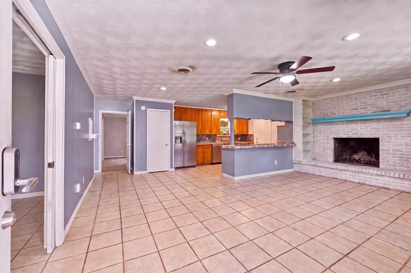 1703 Nueces Trail, Arlington TX 76012 - Photo 6