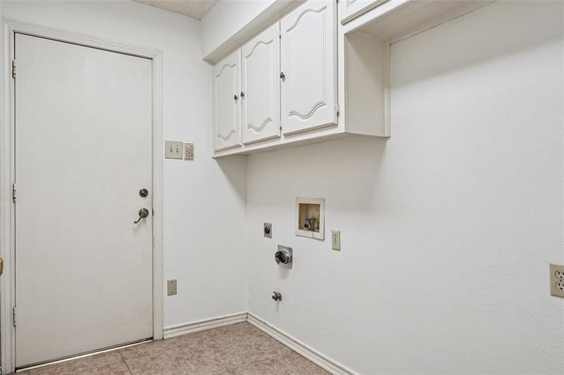3201 Greenleaf Court, Garland TX 75044 - Photo 24