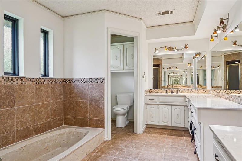 3201 Greenleaf Court, Garland TX 75044 - Photo 18