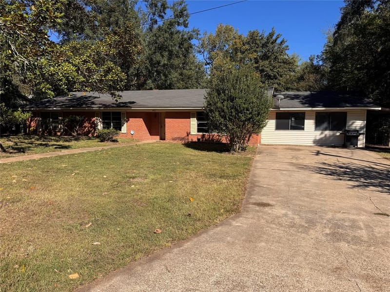 1405 Regina Street, Mansfield LA 71052