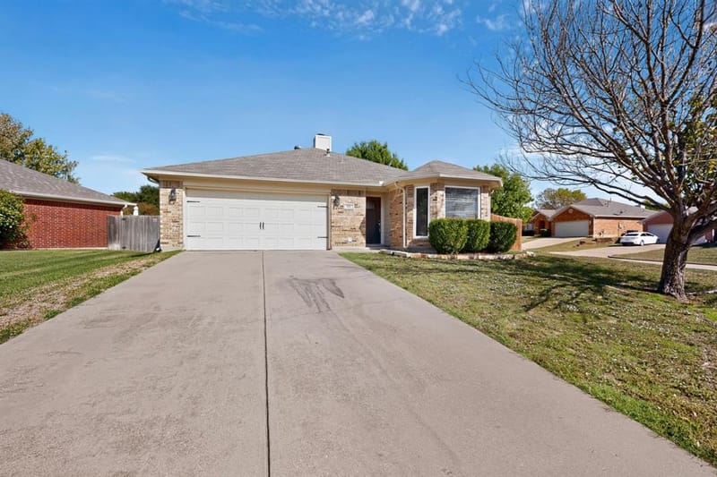 600 Jamie Lane, Mansfield TX 76063 - Photo 3