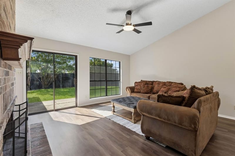 1805 Creekside Court, Garland TX 75040 - Photo 2