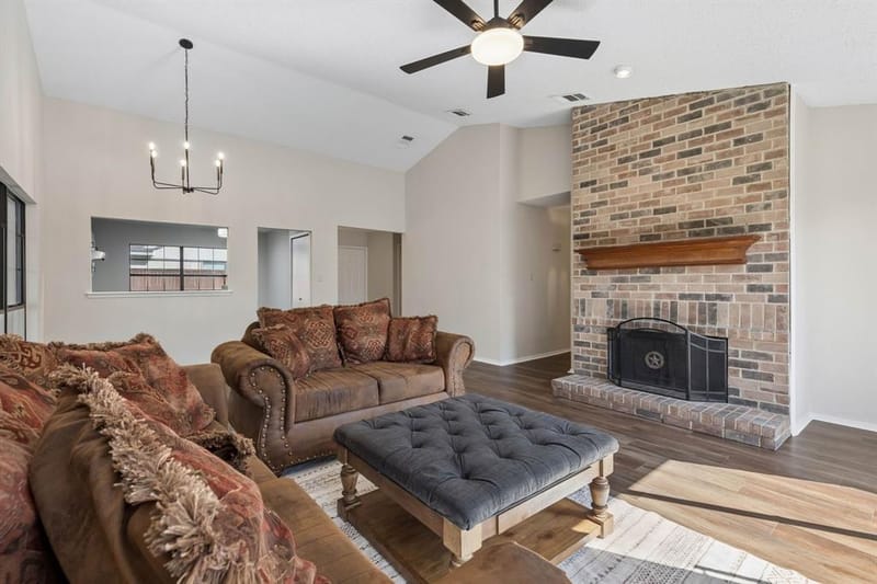 1805 Creekside Court, Garland TX 75040 - Photo 13