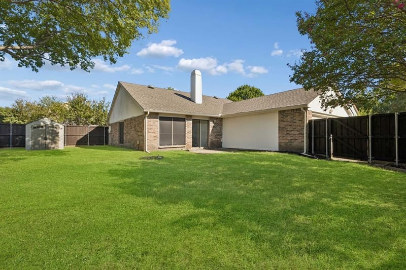 1805 Creekside Court, Garland TX 75040 - Photo 22