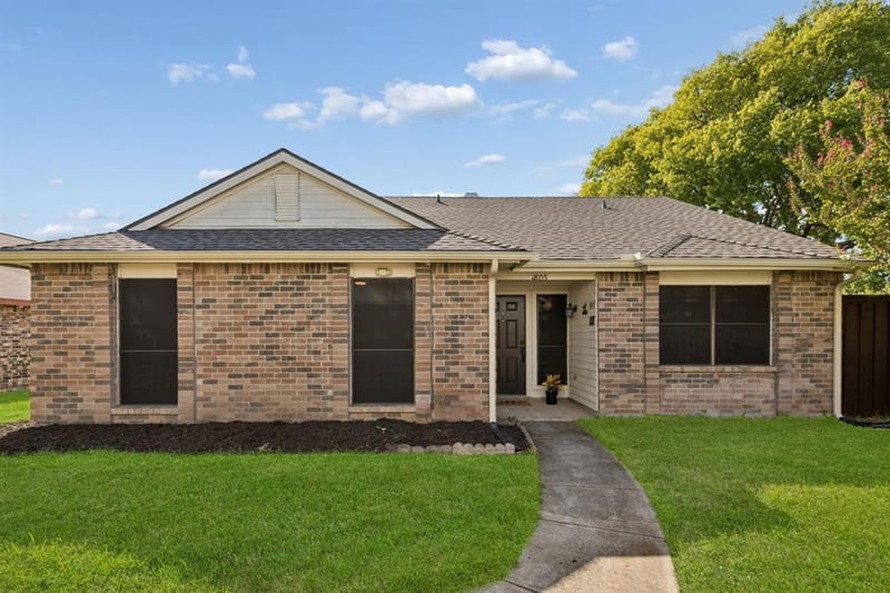 1805 Creekside Court, Garland TX 75040