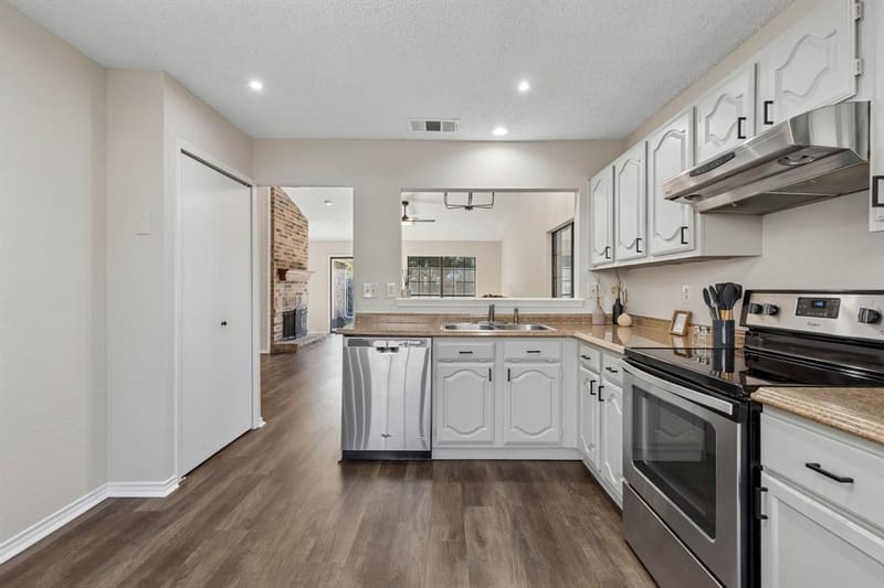 1805 Creekside Court, Garland TX 75040 - Photo 10