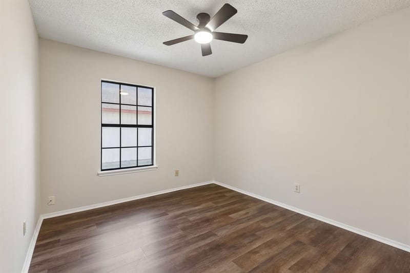 1805 Creekside Court, Garland TX 75040 - Photo 25