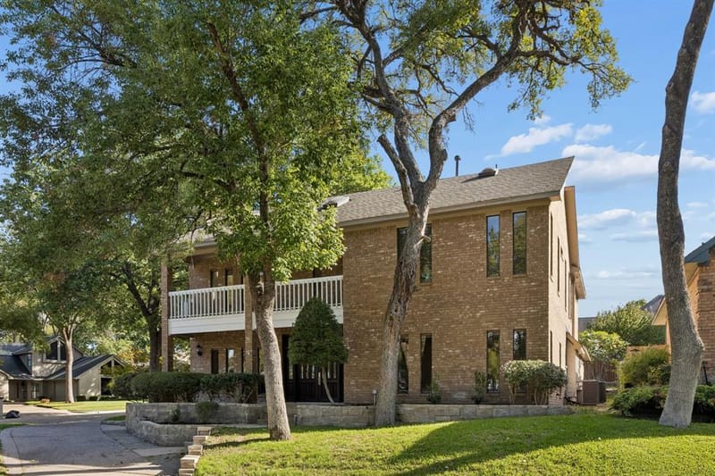 706 Royal Birkdale Drive, Garland TX 75044 - Photo 2